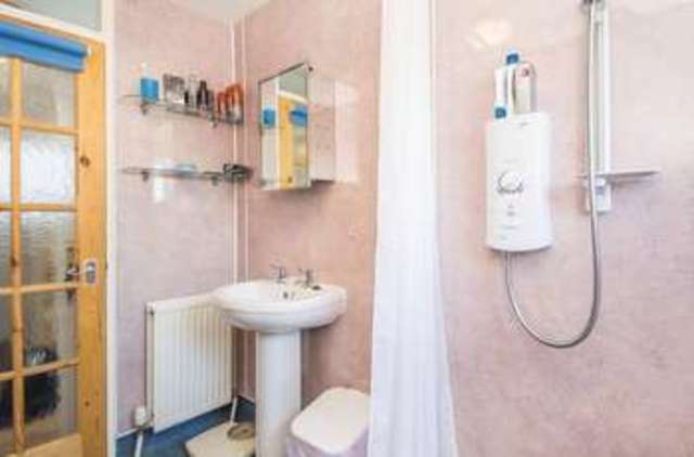  Image of 1 bedroom Bungalow for sale in Murrayburn Park Edinburgh EH14 at Murrayburn Park Wester Hailes Edinburgh, EH14 2PD