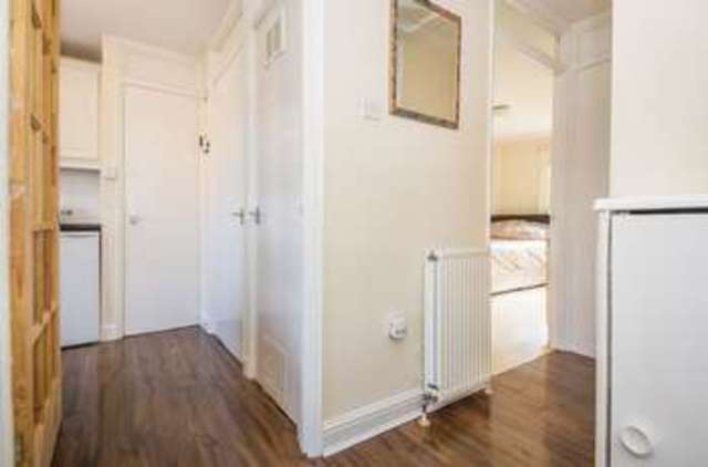  Image of 1 bedroom Bungalow for sale in Murrayburn Park Edinburgh EH14 at Murrayburn Park Wester Hailes Edinburgh, EH14 2PD