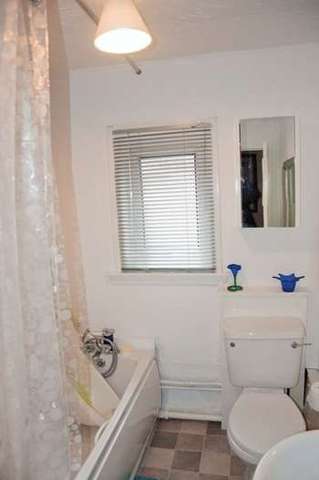  Image of 2 bedroom Flat to rent in The Wynd Alva FK12 at The Wynd  ALVA, FK12 5LP