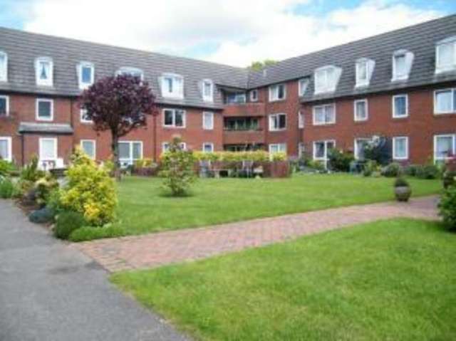  Image of 1 bedroom Flat for sale in Ringwood Road Ferndown BH22 at 535 Ringwood Road Ferndown Trickett