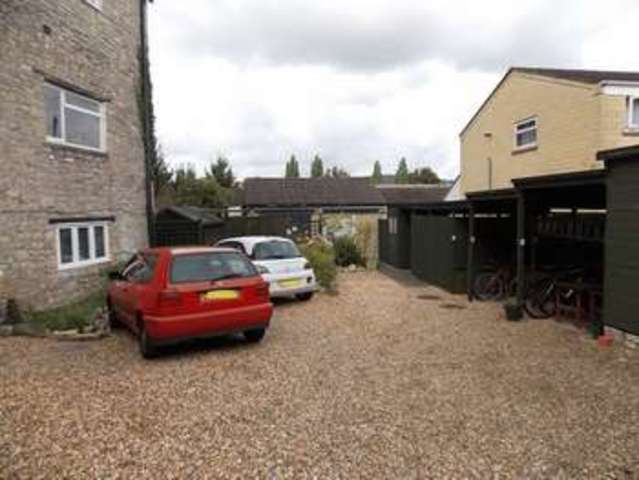  Image of 1 bedroom Flat to rent in High Street Twerton Bath BA2 at 56 High Street Twerton Bath, BA2 1DD