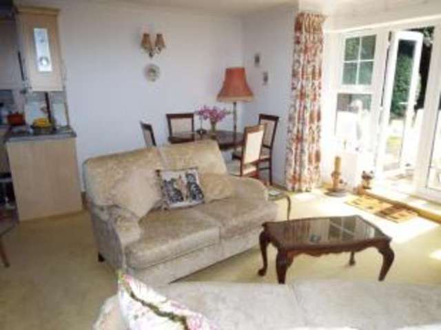  Image of 2 bedroom Flat for sale in Alum Chine Road Westbourne Bournemouth BH4 at 63 Alum Chine Road Bournemouth Westbourne, BH4 8DS