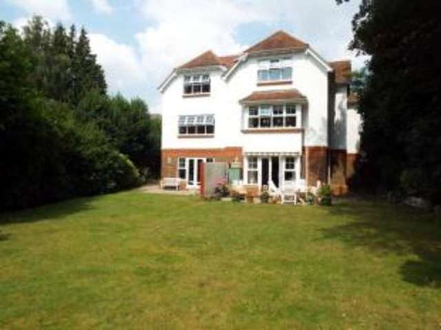  Image of 2 bedroom Flat for sale in Alum Chine Road Westbourne Bournemouth BH4 at 63 Alum Chine Road Bournemouth Westbourne, BH4 8DS