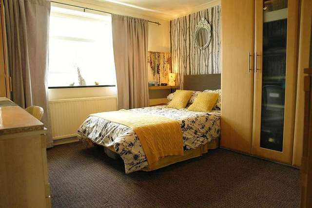  Image of 5 bedroom Semi-Detached house for sale in Cemetery Road Royton Oldham OL2 at Royton Oldham Lancashire, OL2 5SW