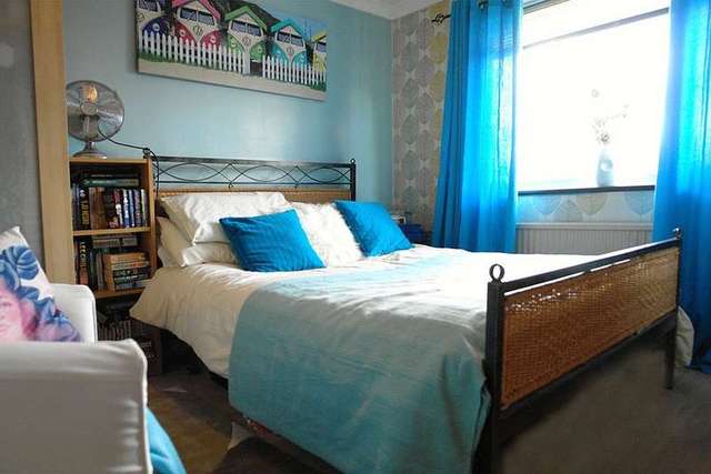  Image of 5 bedroom Semi-Detached house for sale in Cemetery Road Royton Oldham OL2 at Royton Oldham Lancashire, OL2 5SW
