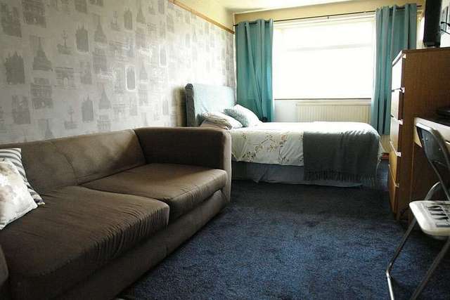  Image of 5 bedroom Semi-Detached house for sale in Cemetery Road Royton Oldham OL2 at Royton Oldham Lancashire, OL2 5SW