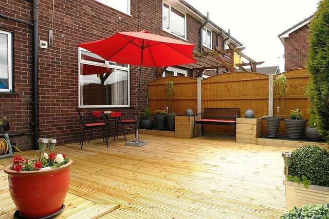  Image of 5 bedroom Semi-Detached house for sale in Cemetery Road Royton Oldham OL2 at Royton Oldham Lancashire, OL2 5SW