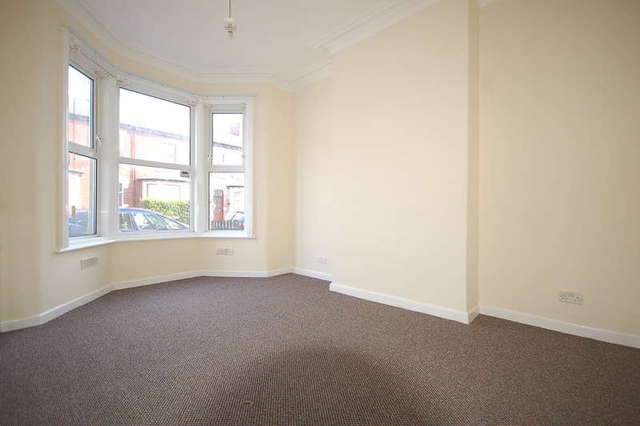  Image of 3 bedroom Terraced house to rent in Peter Street Blackpool FY1 at Blackpool Lancashire, FY1 3NL