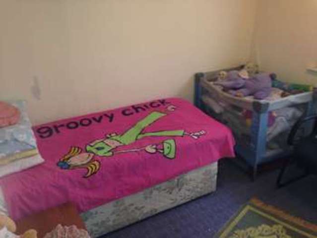  Image of 3 bedroom Semi-Detached house to rent in Hall Lane Armley Leeds LS12 at Hall Lane Armley Leeds, LS12 2BR