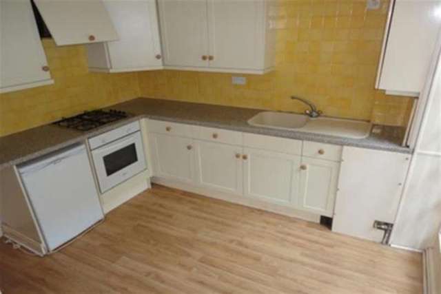  Image of 1 bedroom Detached house to rent in Abbey Street Farnham GU9 at Farnham, GU9 7RJ