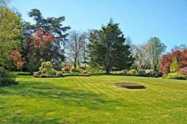  Image of 7 bedroom Detached house for sale in Abbots Leigh Road Abbots Leigh Bristol BS8 at Abbots Leigh Road Abbots Leigh Bristol, BS8 3QD