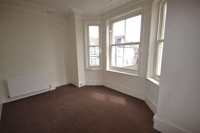  Image of 2 bedroom Flat to rent in Marina Bexhill-on-Sea TN40 at Marina  Bexhill On Sea, TN40 1DD