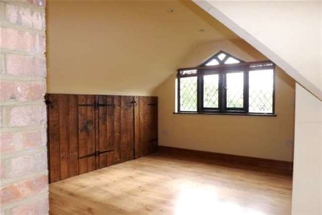  Image of 4 bedroom Detached house to rent in New Farm Drive Abridge Romford RM4 at Romford, RM4 1BU