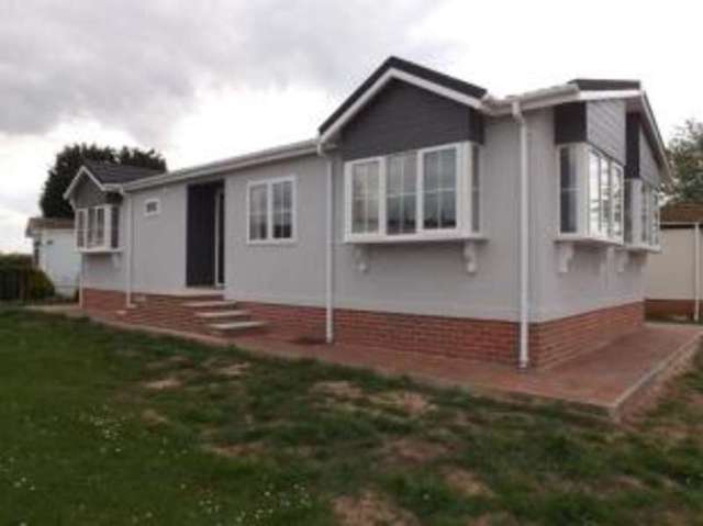  Image of 2 bedroom Bungalow for sale in Greenacres Park Adbolton Lane West Bridgford Nottingham NG2 at West Bridgford Nottingham Gamston, NG2 5AX