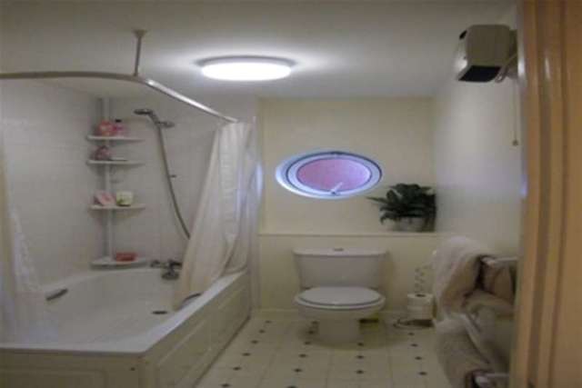  Image of 1 bedroom Flat to rent in Jupp Road London E15 at London, E15 1LF