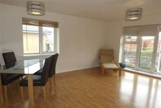  Image of 2 bedroom Flat to rent in Adventurers Quay Cardiff CF10 at Cardiff, CF10 4NP