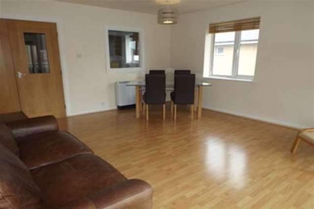  Image of 2 bedroom Flat to rent in Adventurers Quay Cardiff CF10 at Cardiff, CF10 4NP