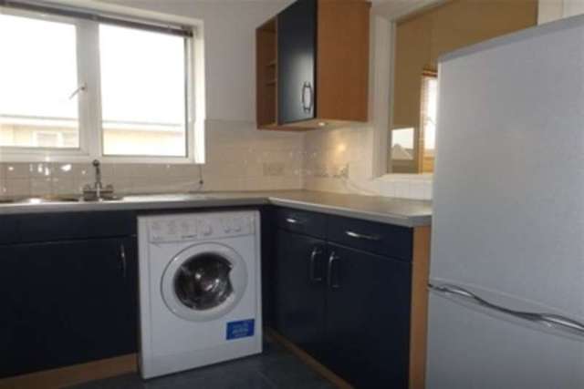  Image of 2 bedroom Flat to rent in Adventurers Quay Cardiff CF10 at Cardiff, CF10 4NP