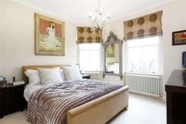  Image of 2 bedroom Flat for sale in Albert Bridge Road London SW11 at Battersea Park London Battersea, SW11 4PG