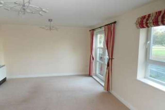  Image of 2 bedroom Flat to rent in Albert Promenade Halifax HX3 at Albert Promenade  Halifax, HX3 0HD