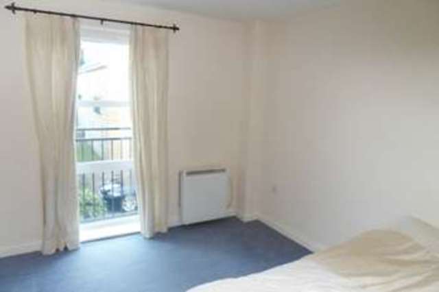  Image of 2 bedroom Flat to rent in Albert Promenade Halifax HX3 at Albert Promenade  Halifax, HX3 0HD