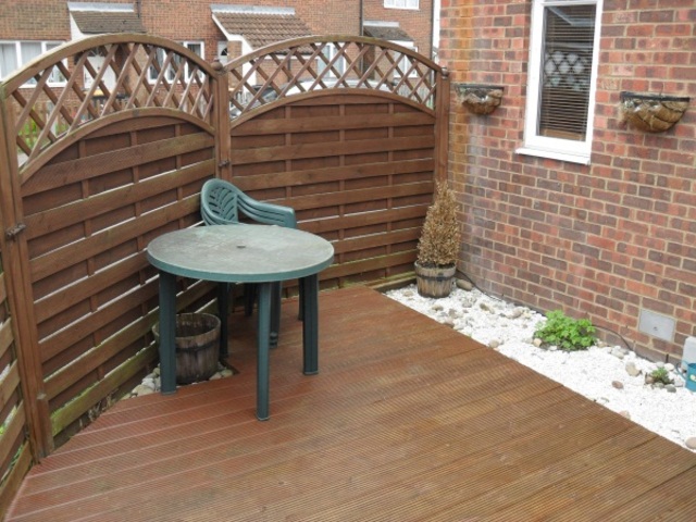  Image of 1 bedroom Maisonette for sale in Alburgh Close Bedford MK42 at Bedford, MK42 0HQ