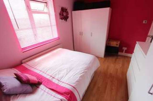  Image of 3 bedroom Flat for sale in Purbrook Close Southampton SO16 at Purbrook Close Aldermoor Southampton, SO16 5NZ