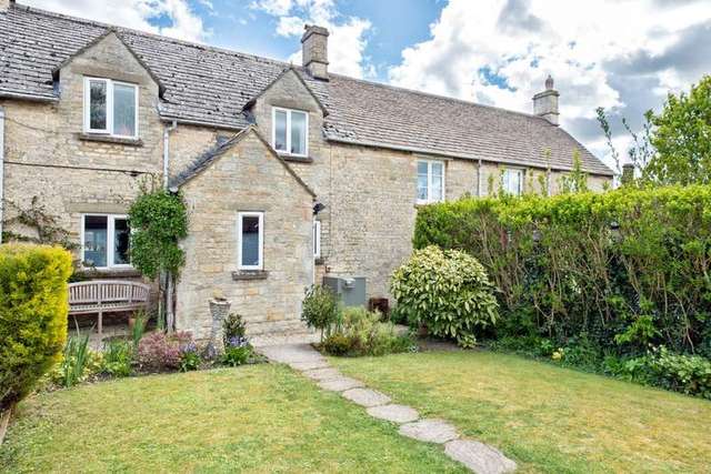  Image of 2 bedroom Cottage for sale in Aldsworth Cheltenham GL54 at Aldsworth Gloucestershire, GL54 3QZ