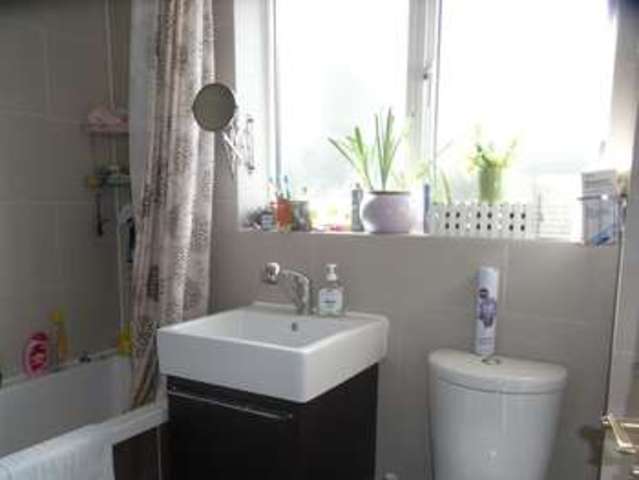  Image of 3 bedroom Semi-Detached house for sale in The Ridings Alverstone Avenue Barnet EN4 at Alverstone Avenue  Barnet, EN4 8DR