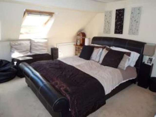  Image of 3 bedroom Terraced house for sale in Annisfield Avenue Greenfield Oldham OL3 at Greenfield Oldham Greenfield, OL3 7DJ