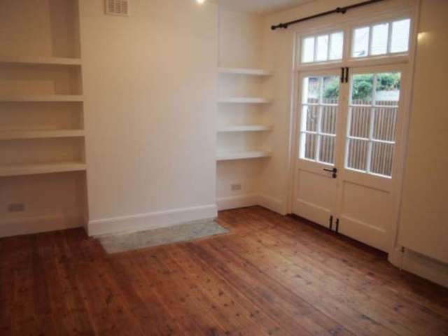  Image of 2 bedroom Terraced house to rent in Aquinas Street London SE1 at Aquinas Street Waterloo London, SE1 8AE