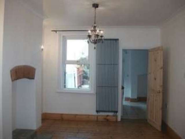  Image of 3 bedroom Detached house to rent in Armscroft Road Longlevens Gloucester GL2 at Armscroft Road Barnwood Gloucester, GL2 0SJ