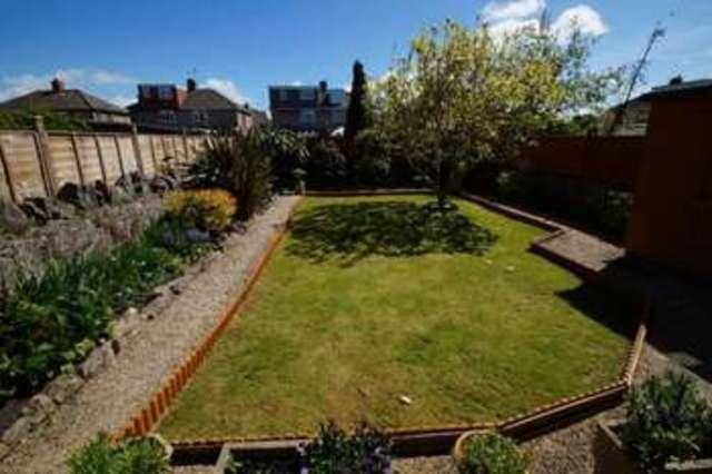  Image of 2 bedroom Flat to rent in Ashcombe Road Weston-super-Mare BS23 at Ashcombe Road  Weston-Super-Mare, BS23 3DX