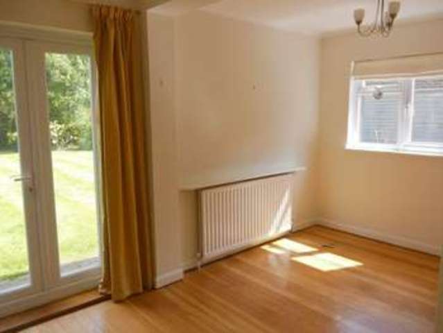  Image of 3 bedroom Detached house to rent in Greville Park Road Ashtead KT21 at Greville Park Road  Ashtead, KT21 2QT