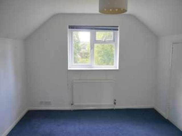  Image of 3 bedroom Detached house to rent in Greville Park Road Ashtead KT21 at Greville Park Road  Ashtead, KT21 2QT