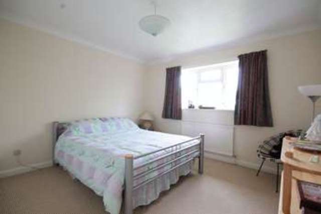  Image of 4 bedroom Detached house for sale in Glebe Road Ashtead KT21 at Glebe Road  Ashtead, KT21 2NT