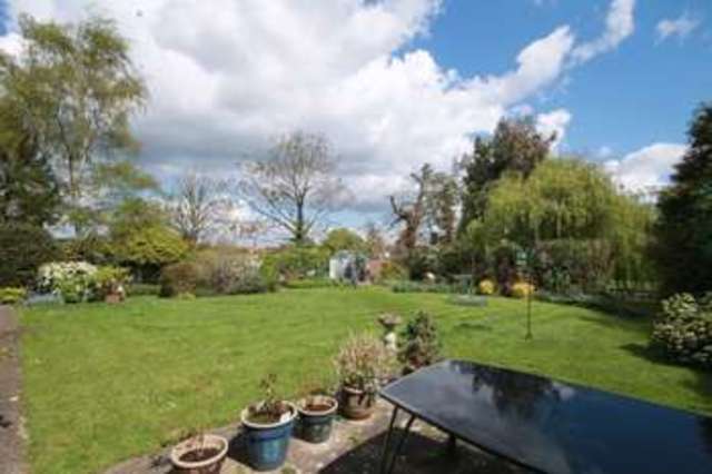  Image of 4 bedroom Detached house for sale in Glebe Road Ashtead KT21 at Glebe Road  Ashtead, KT21 2NT
