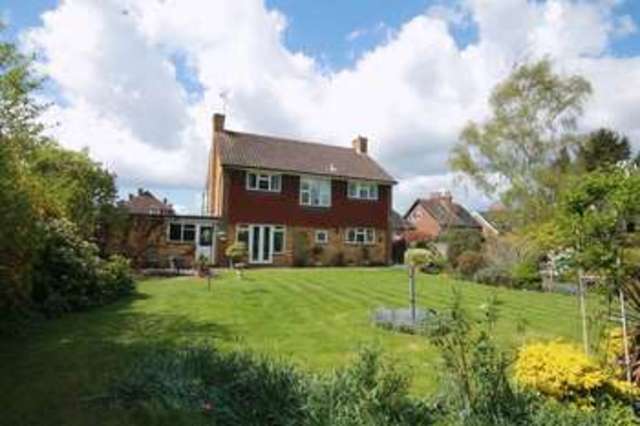  Image of 4 bedroom Detached house for sale in Glebe Road Ashtead KT21 at Glebe Road  Ashtead, KT21 2NT