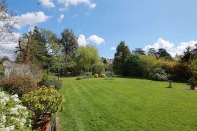  Image of 4 bedroom Detached house for sale in Glebe Road Ashtead KT21 at Glebe Road  Ashtead, KT21 2NT