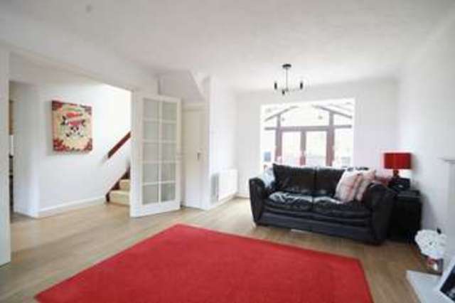  Image of 4 bedroom Detached house for sale in The Cedars Leatherhead KT22 at The Cedars  Leatherhead, KT22 8TH