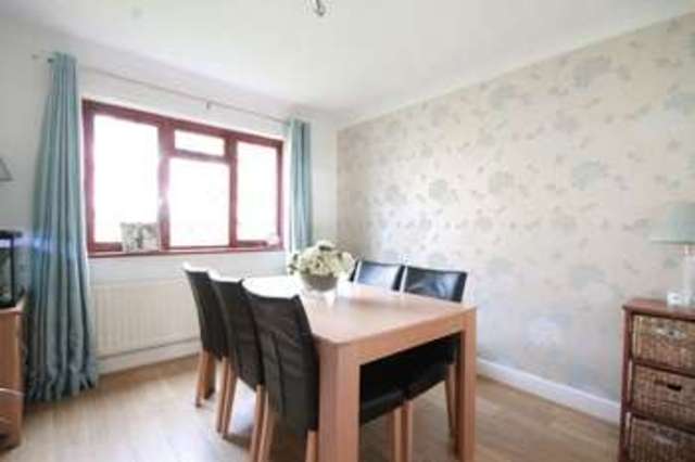 Image of 4 bedroom Detached house for sale in The Cedars Leatherhead KT22 at The Cedars  Leatherhead, KT22 8TH