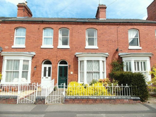  Image of 3 bedroom Terraced house for sale in Avenue Road South Newport TF10 at Avenue Road South  Newport, TF10 7DY