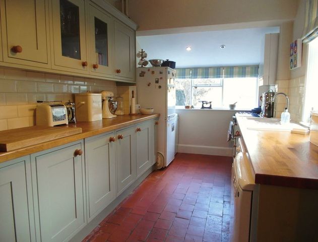  Image of 3 bedroom Terraced house for sale in Avenue Road South Newport TF10 at Avenue Road South  Newport, TF10 7DY