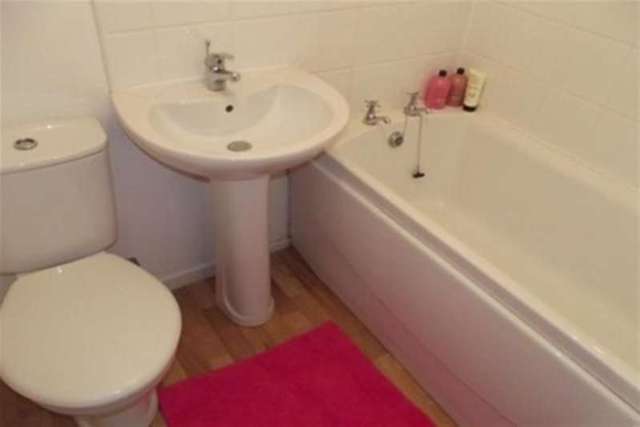  Image of 1 bedroom Flat to rent in The Furlongs Hamilton ML3 at Hamilton, ML3 0BL