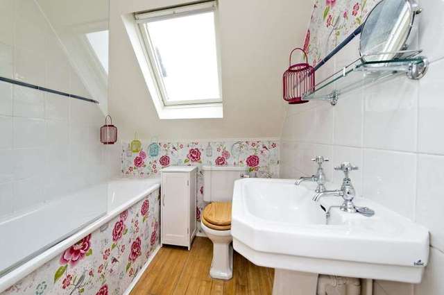  Image of 1 bedroom Property to rent in Avonmore Road London W14 at Avonmore Road  London, W14 8RS