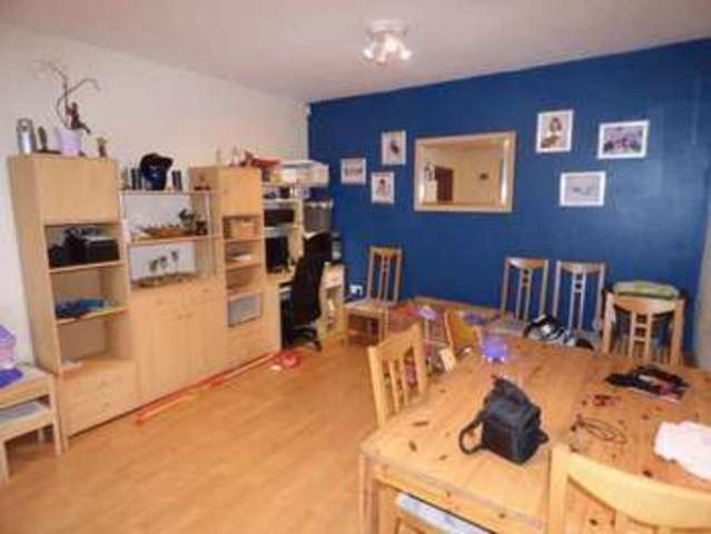 Image of 5 bedroom Detached house for sale in Back Irwell Street Bradford BD4 at Back Irwell Street  Bradford, BD4 7EW