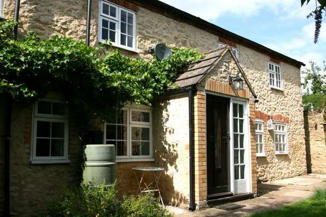  Image of 3 bedroom Cottage to rent in Back Way Great Haseley Oxford OX44 at Great Haseley Oxon Great Haseley, OX44 7JR