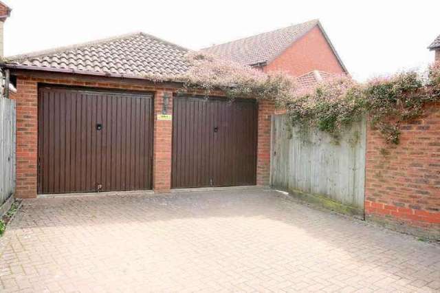  Image of 4 bedroom Detached house for sale in Badgers Gate Dunstable LU6 at Dunstable Beds Church End, LU6 2BF
