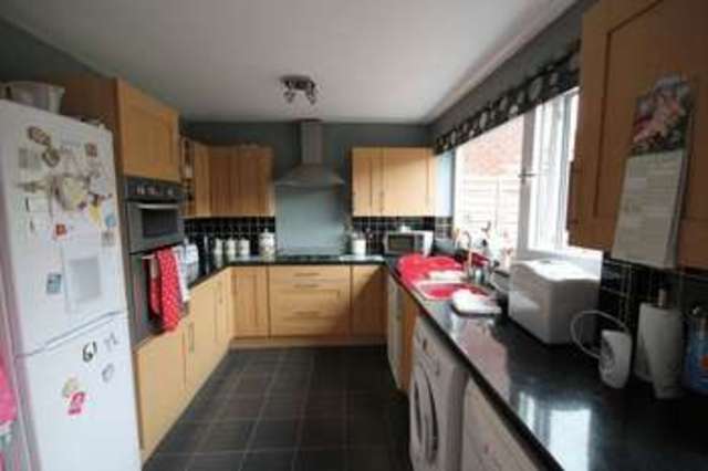 Image of 3 bedroom Property to rent in Badgeworth Yate Bristol BS37 at Badgeworth Yate Bristol, BS37 8YQ