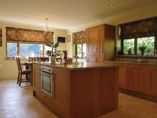  Image of 4 bedroom Detached house for sale in Baghill Road Tingley Wakefield WF3 at Baghill Road Tingley Wakefield, WF3 1DF